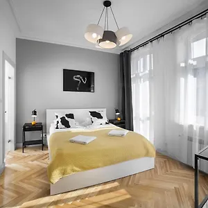Pomaranczarnia Apartmán