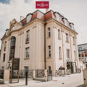 Liberte 33 Bw Premier Collection Hotel