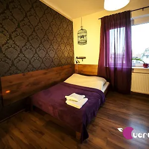 Very Berry - Old Town, Parking, Lift, Reception 24h Ostello